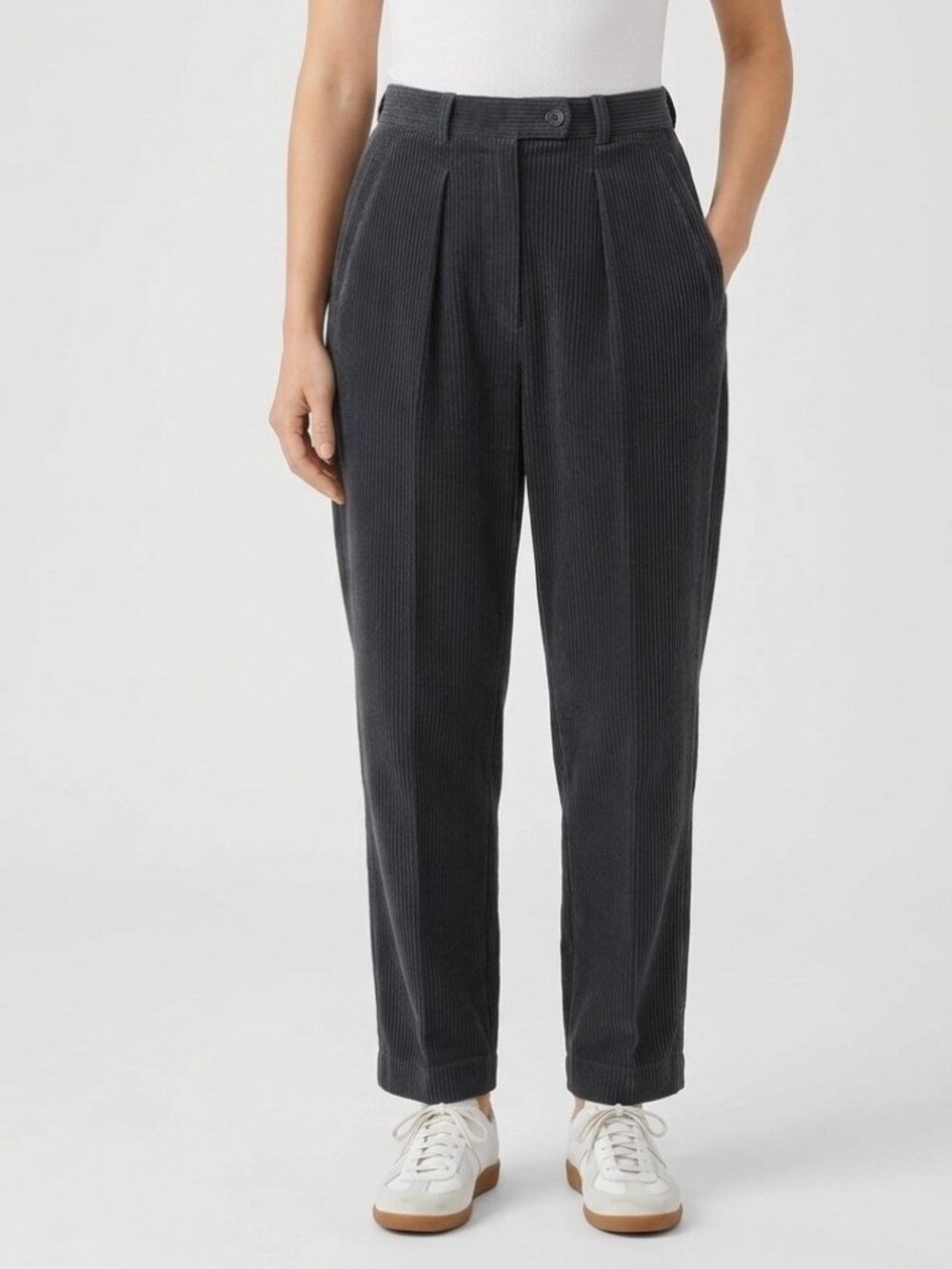 Vintage Pleated Corduroy Trousers High Waisted Tapered Leg Made in Canada Sz 8